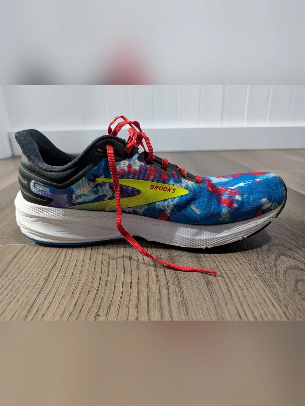 Men's Brooks Launch 9 Running Shoes